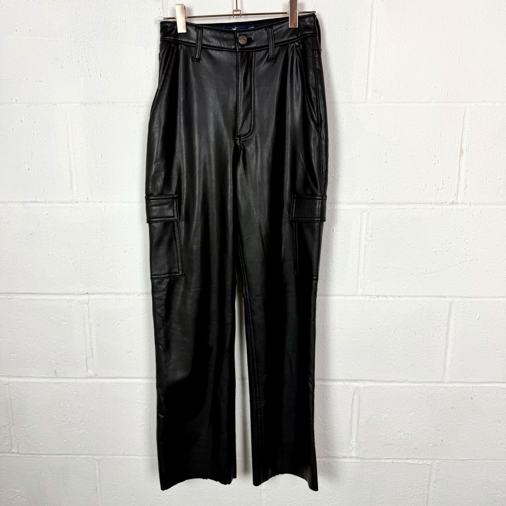 Hollister Ultra High-Rise Vintage Baggy Pant Faux Leather Fleece Lined Edgy‎ 23